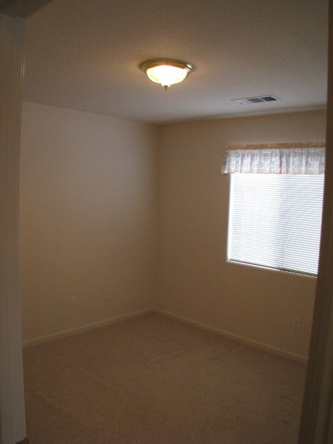 1915 Airstrip Rd, Redding CA
