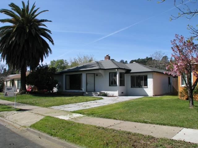 Harrison Ave - Redding