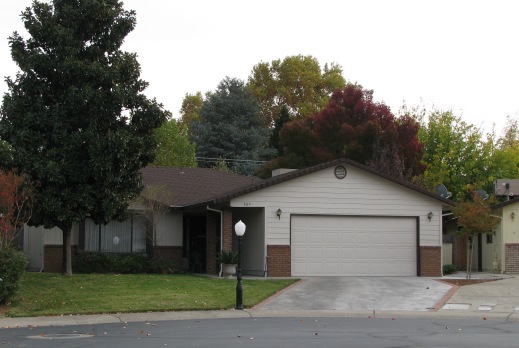 Homes of Paris Park an adult residential community, Redding CA
